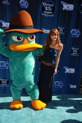 6 - 0    August 3rd-Phineas and Ferb Across The 2nd Dimension Premiere 0