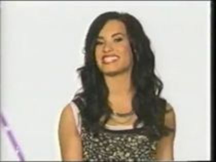 002 - Demi Lovato Intro 2