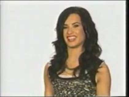 003 - Demi Lovato Intro 2