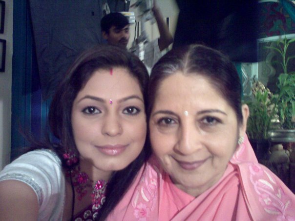 23357619_RIPSGNOEX - 00 Shweta Dadhich