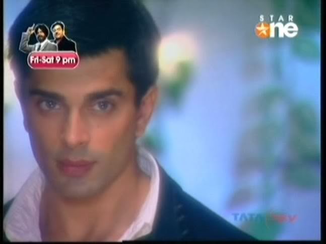 37915_159686980720073_154546784567426_365676_7615881_n - xxKaran Singh Grover-Armaanxx