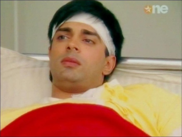 56391_171603159528455_154546784567426_434596_3429408_o - xxKaran Singh Grover-Armaanxx