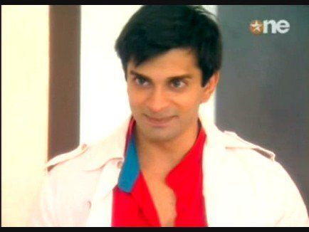 64045_157336410955130_154546784567426_353385_5555991_n - xxKaran Singh Grover-Armaanxx