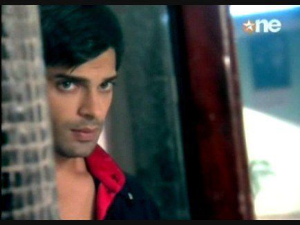 64370_157334680955303_154546784567426_353347_4189830_n - xxKaran Singh Grover-Armaanxx