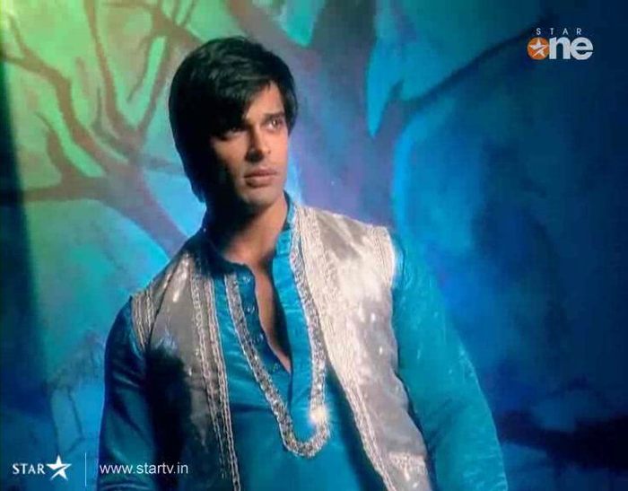 176744_197139800308124_154546784567426_594678_2349274_o - xxKaran Singh Grover-Armaanxx