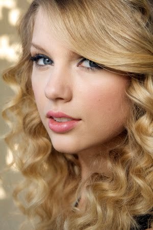 Taylor Swift poza 3 - Poze cu Taylor Swift