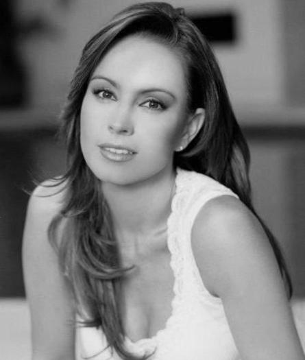 alejandrabarros607224l - Alejandra Barros