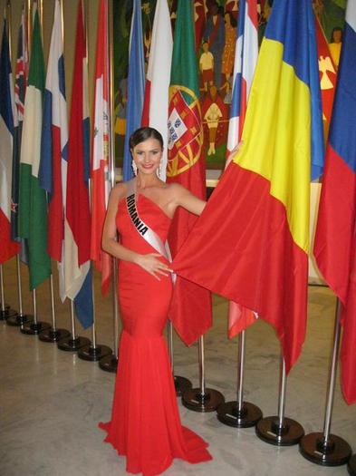 Larisa - Larisa Popa-Miss Universe Romania 2011