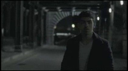 bscap0003 - Joe Jonas - Just In Love music video