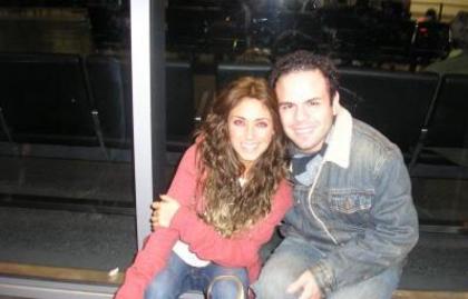 89031145lh6 - Anahi
