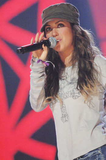 repetitiiptrlatingrammylx2 - Anahi