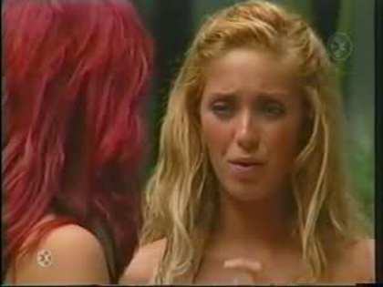 9se6a9 - Anahi