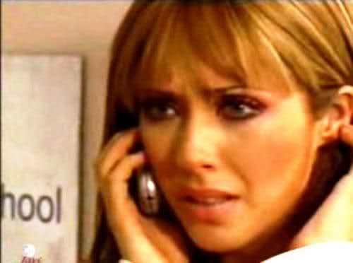 qqze6e - Anahi