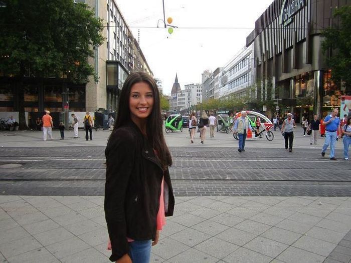 317280_140117549417796_130443920385159_202451_866360713_n - antonia iacobescu