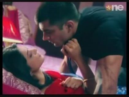 215537_114398001975822_113738085375147_135663_4778637_n - xxArmaan si Ridhima-Karan Singh Grover si Jennifer Wingetxx