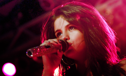 46520035_CROIVYIYC - selena gomez