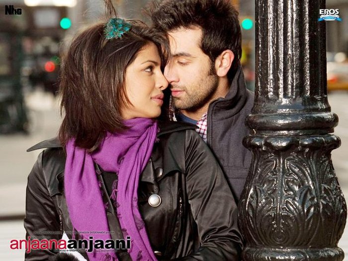 267673_249539905060588_224334444247801_1226622_2410023_n - Anjaana Anjaani