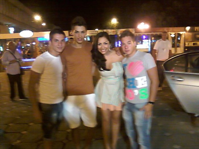 314574_10150282839883546_622983545_7766586_3900910_n