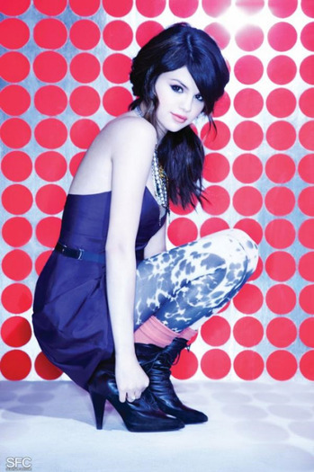 45891296_BJBRPCRUW - Selena-Marie-Gomez