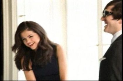 45891585_WGAHYNKUZ - Selena-Marie-Gomez