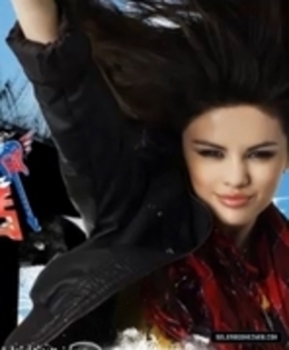 45891826_MZEHODRNW - Selena-Marie-Gomez