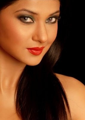 Sexy-eyes-of-Jennifer-Winget - Jennifer Winget - Dr Ridhima Gupta3