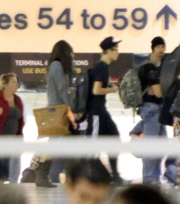 normal_016~4 - xX_At LAX with Justin Bieber