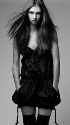 madalina-draghici-sexi-acasa-tv