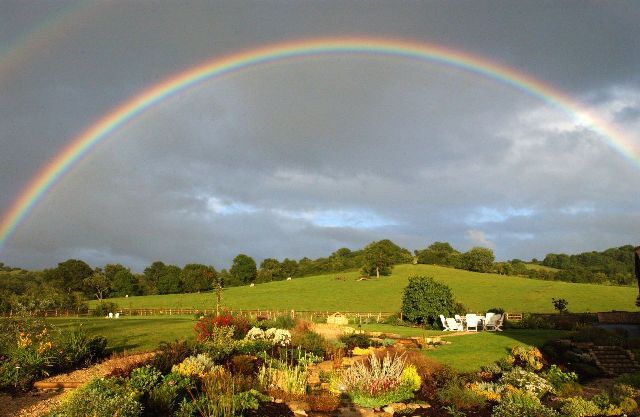 free-wallpaper-desktop-wallpaper-rainbow-farmland-mick-y-picture - curcubeu