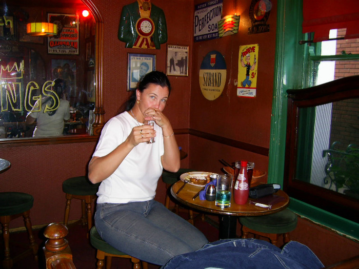 poze vechi si noi ... 001; eu, in anglia
