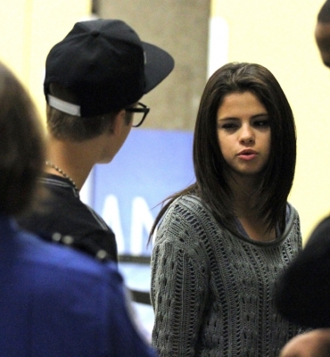  - 2011 At LAX Airport With Selena Gomez September 16