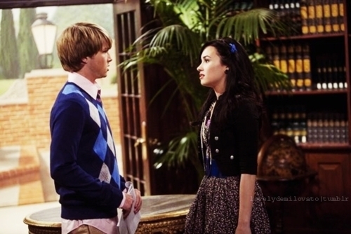 Orice ar fi , spune !