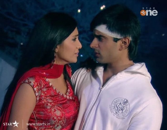 malik (93) - Karan Singh Grover DRArmaanMalik