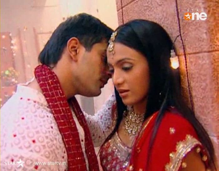 malik (159) - Karan Singh Grover DRArmaanMalik