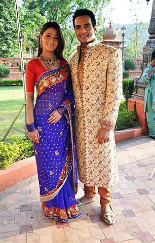 74200_166890643329456_152216818130172_471675_7707890_n - Aishwarya Ray si alte vedete indiene