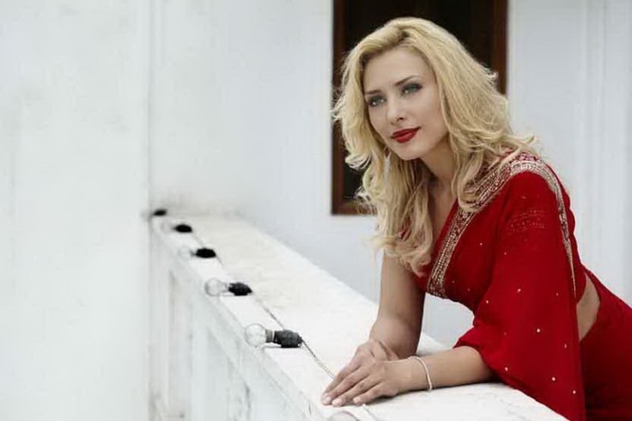 263355,xcitefun-iulia-vantur-1