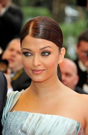 aishwarya-in-cannesdftgrf