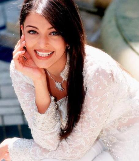 beautiful-aishwaryajhgk - tot poze cu vedete
