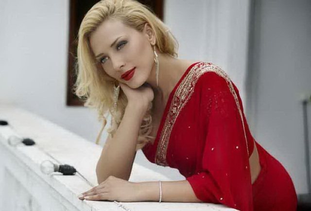 iulia-vantur-bollywood - continuarea partea  trei