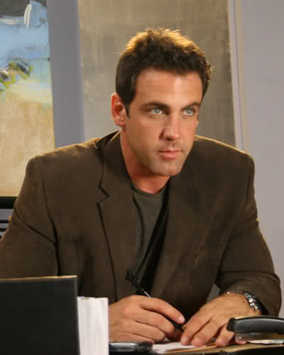 2eov9ee (1) - Carlos Ponce