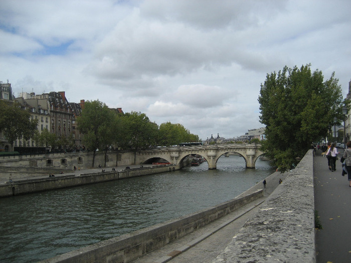 62 - paris