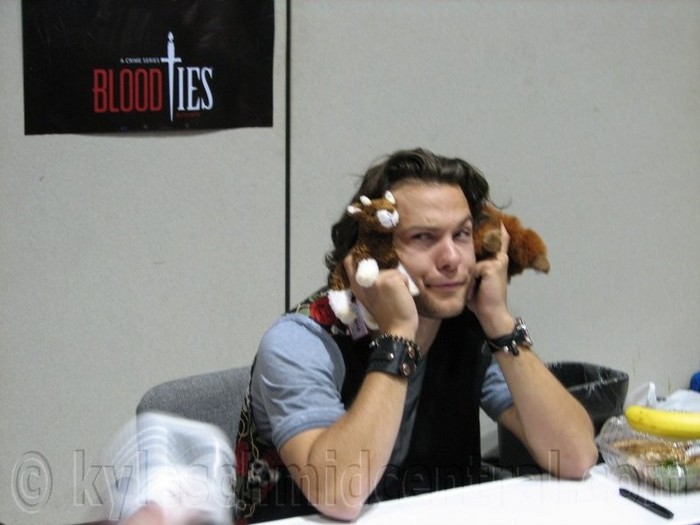 298338_264545200231478_100000279999506_1089176_6458121_n