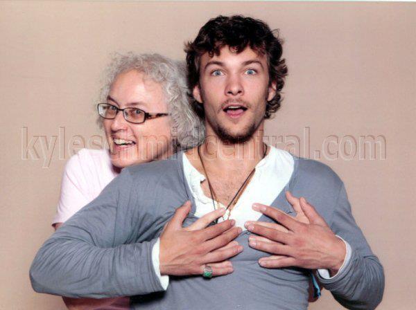 317196_165433443539584_100002187881117_338422_1502400641_n