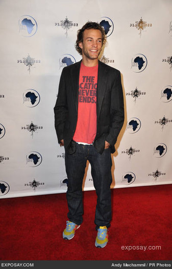 kyle-schmid-shine-sierra-leone-foundation-pbnfX9 - il ador