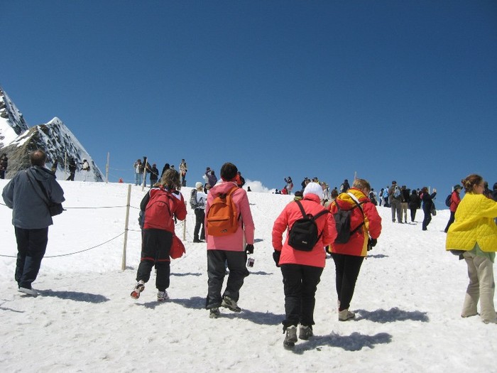 IMG_3336; iesim afara la peste 3400 m
