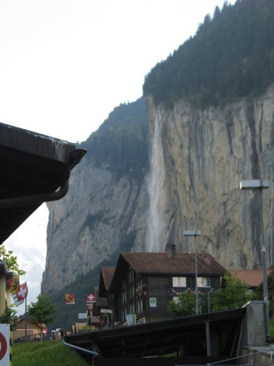 IMG_3439; coboram si suntem in Interlaken
