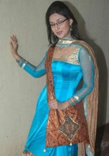 312435_10150298487736880_37941796879_7778732_2145916_n - Divyanka Tripathi