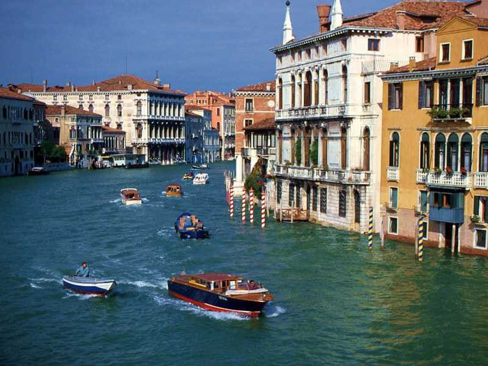 Rush_Hour,_Venice,_Italy - mai multe imagini diferite