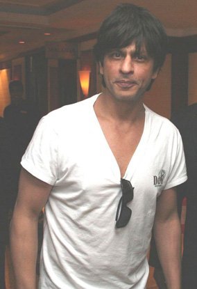 21860_292165521529_198484446529_3359020_6517658_n - shahrukh khan