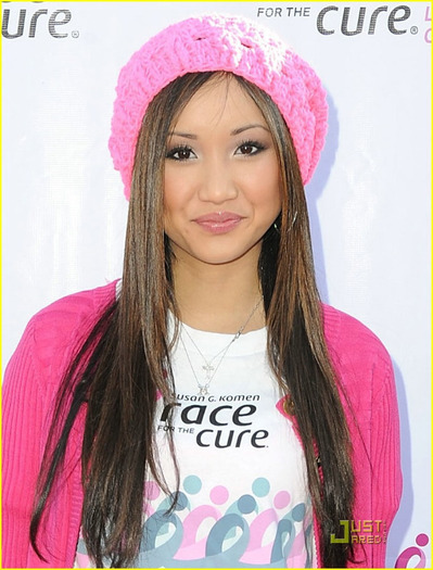 brenda-song-race-cure-03